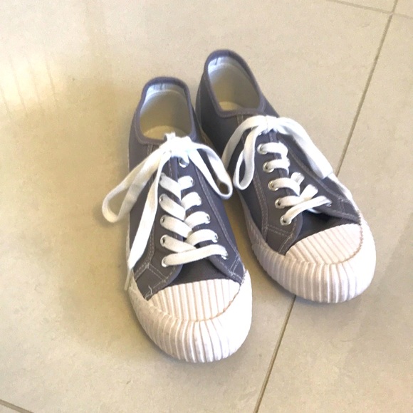 lilly loves Shoes - Sneakers 🌼Make me an offer 🌼